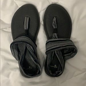Yoga Mat Sanuk Sandals